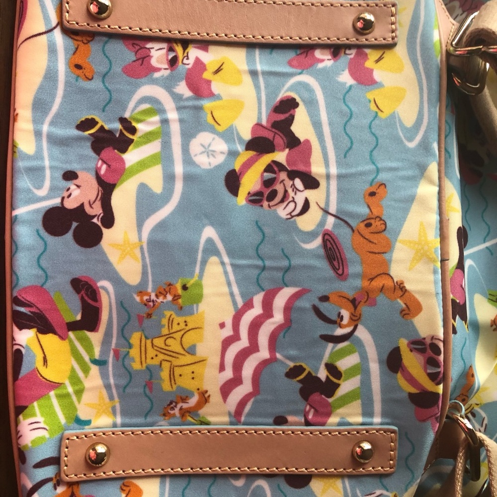 NWT Dooney and Bourke Disney Aulani Beach Backpack - Picture 3 of 7
